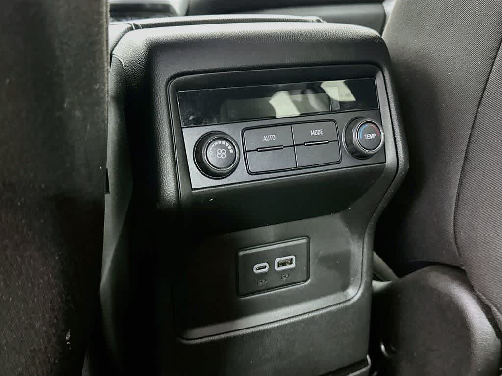 GMC Acadia SLE 2023