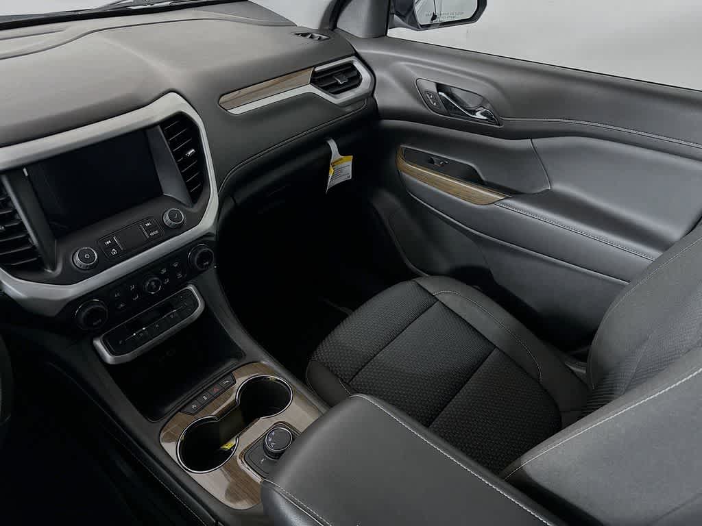GMC Acadia SLE 2023