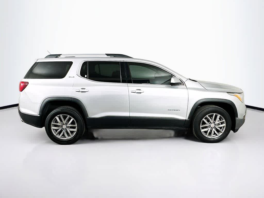 GMC Acadia SLE 2017