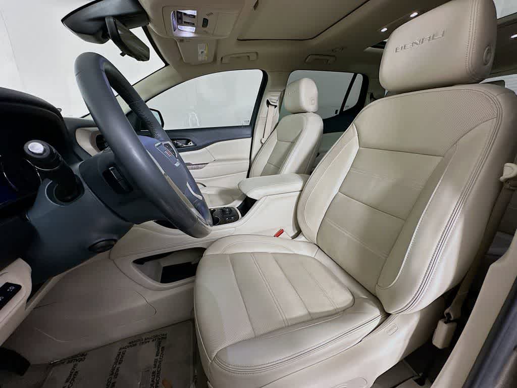 GMC Acadia Denali 2020