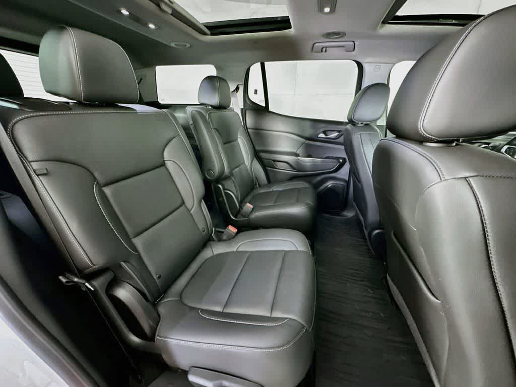 GMC Acadia SLT 2023