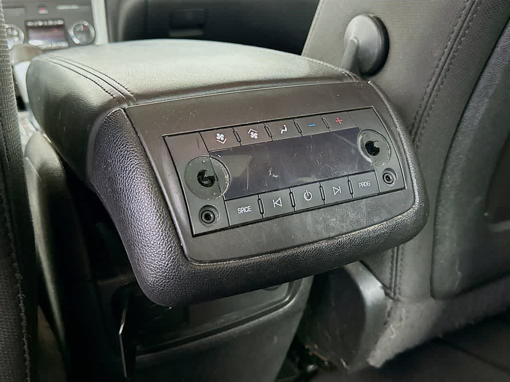 GMC Acadia SLE 2012