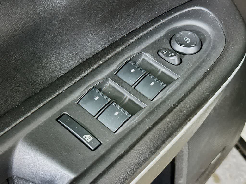 GMC Acadia SLE 2012