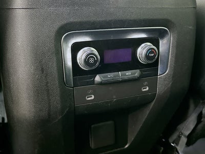 GMC Yukon XL SLE 2022