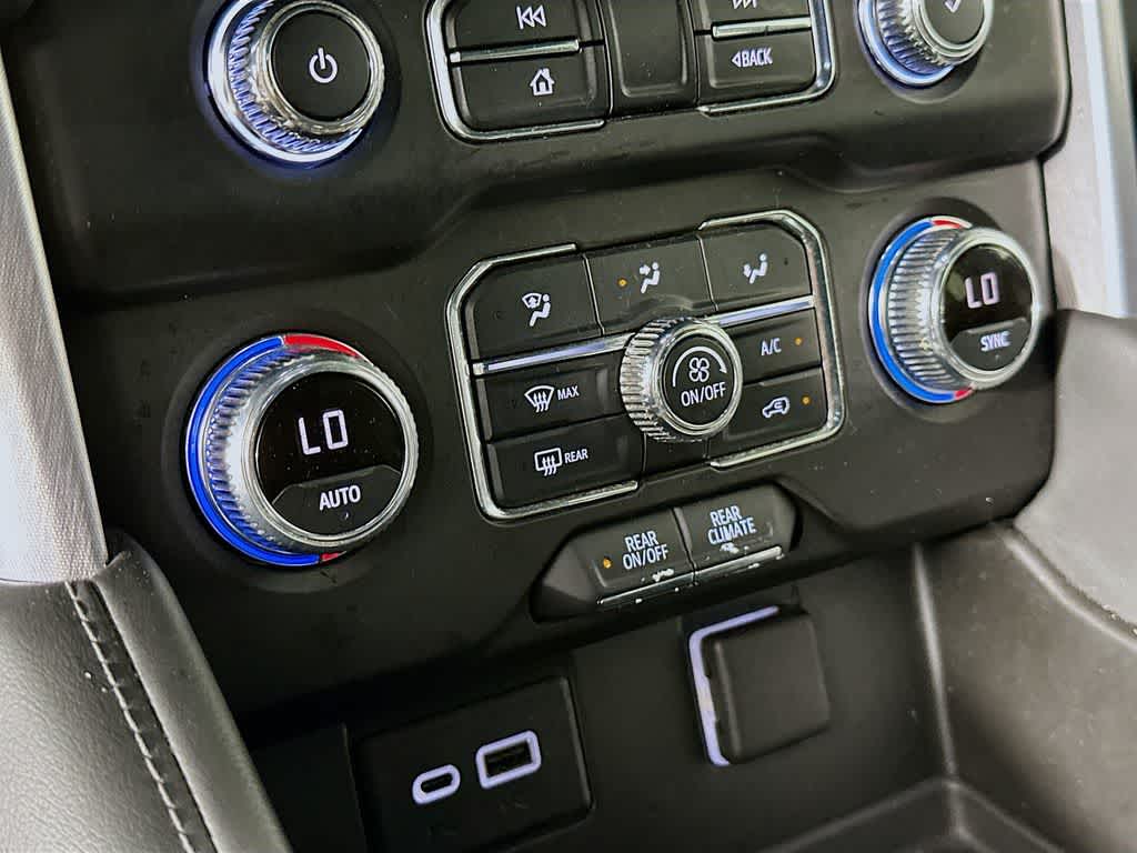 GMC Yukon XL SLE 2022