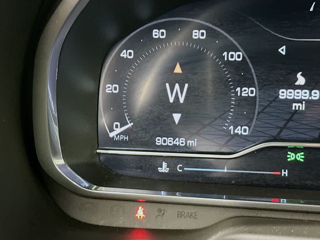 GMC Yukon XL SLE 2022