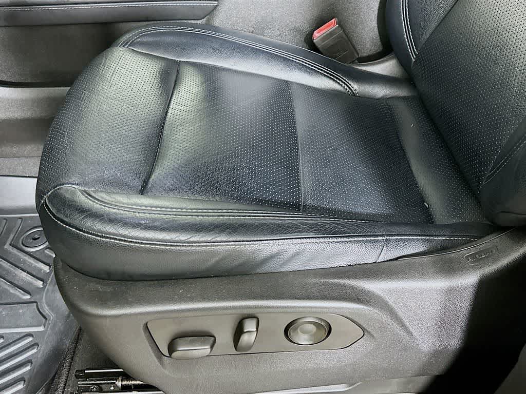 GMC Yukon XL SLE 2022
