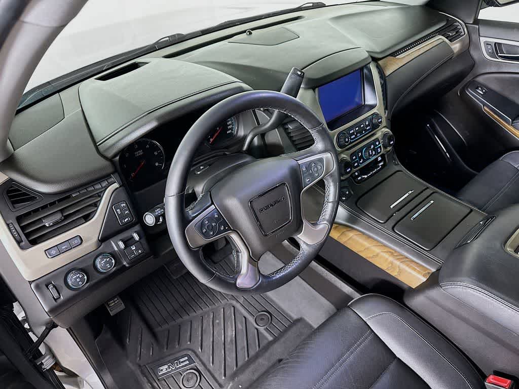 GMC Yukon Denali 2019