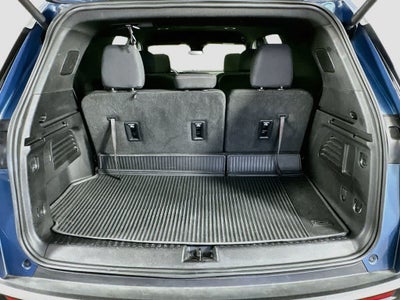 Chevrolet Traverse LT con tracción delantera, 2024