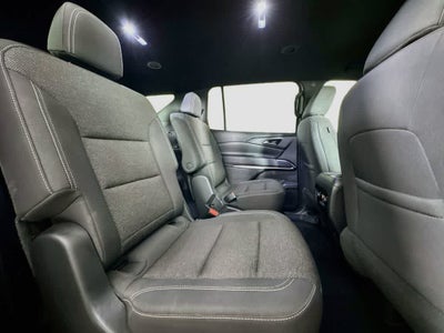 Chevrolet Traverse LT con tracción delantera, 2024