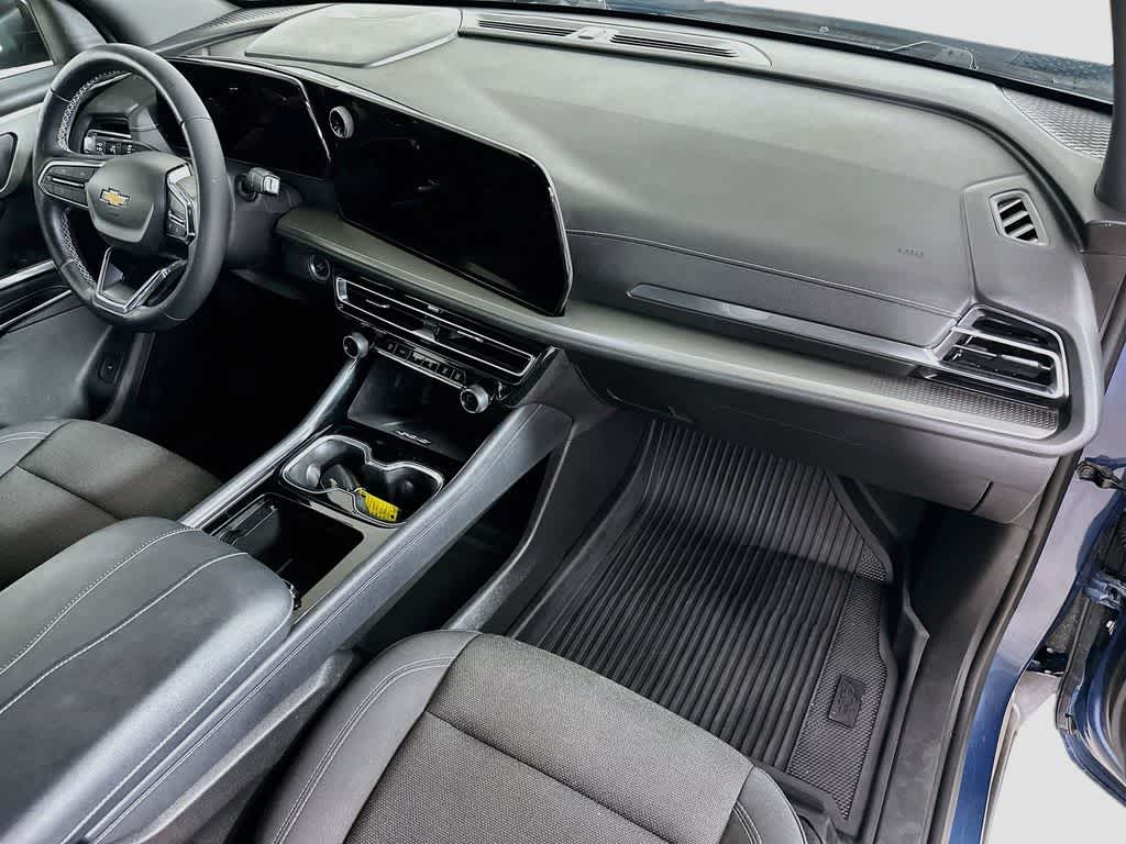 Chevrolet Traverse LT con tracción delantera, 2024