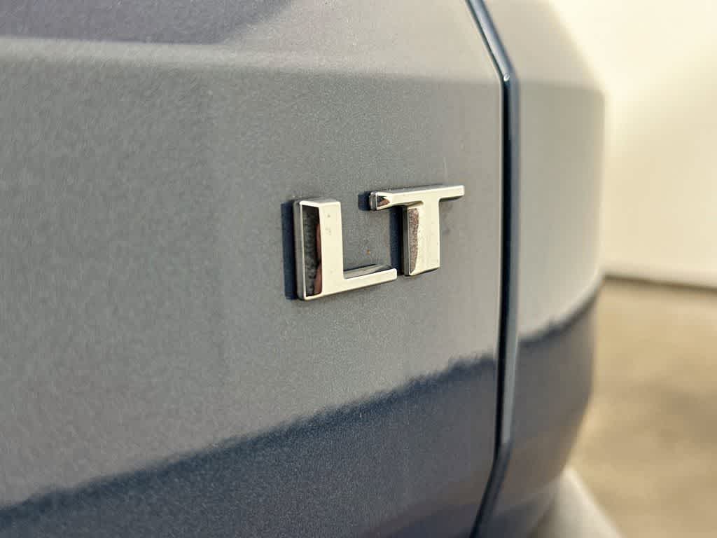 Chevrolet Traverse LT con tracción delantera, 2024