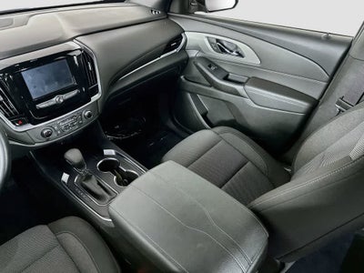 Chevrolet Traverse LT 2023 con tapicería de tela