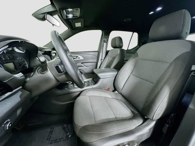 Chevrolet Traverse LT 2023 con tapicería de tela