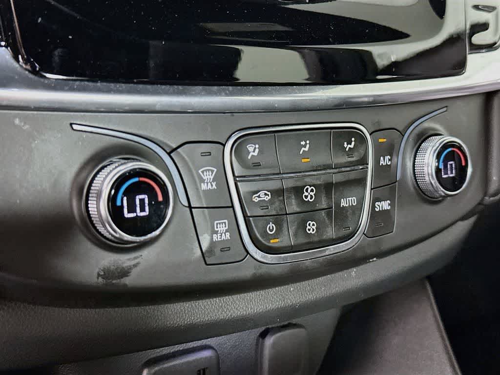 Chevrolet Traverse LT 2023 con tapicería de tela