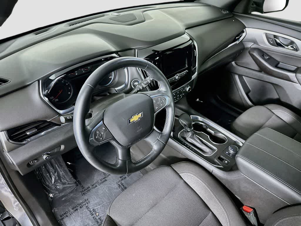 Chevrolet Traverse LT 2023 con tapicería de tela