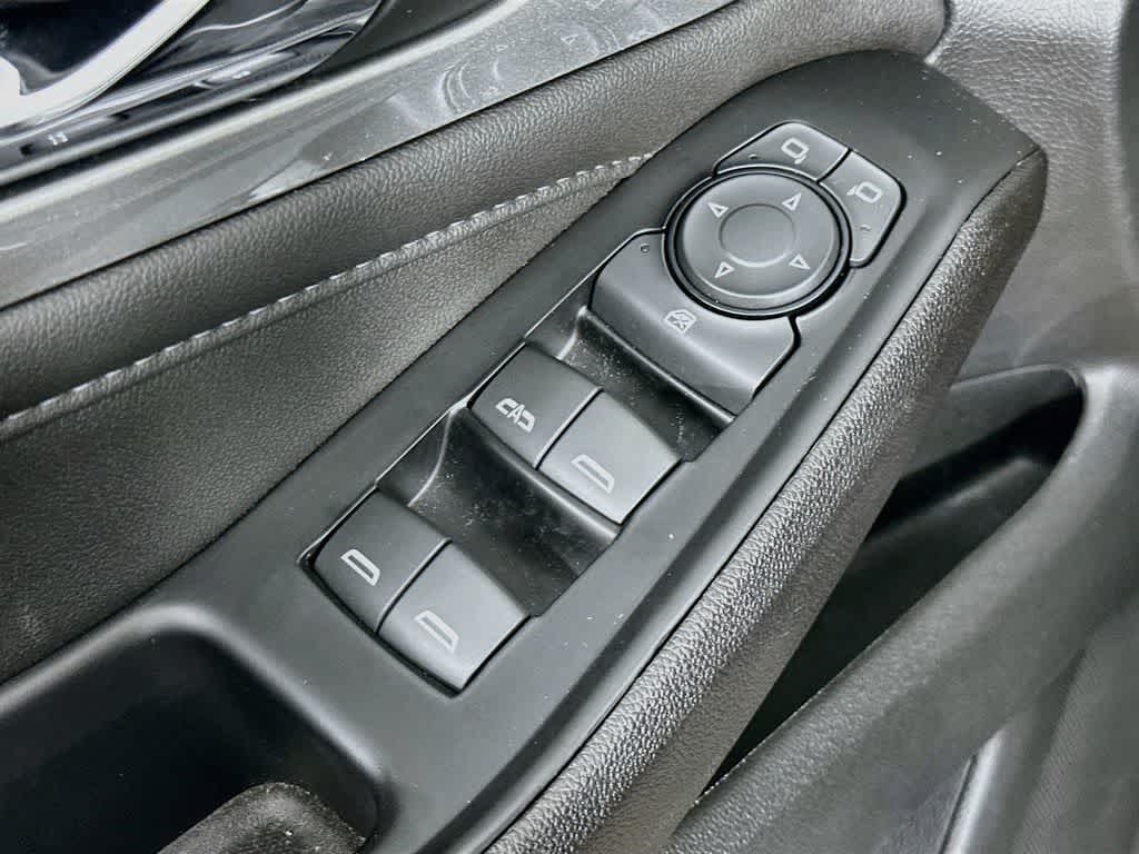 Chevrolet Traverse LT 2023 con tapicería de tela