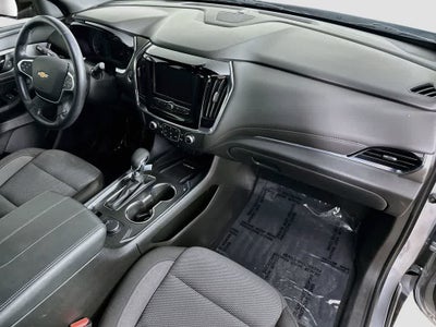 Chevrolet Traverse LT 2023 con tapicería de tela