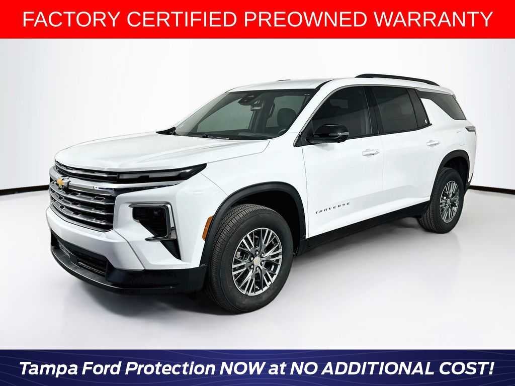 Chevrolet Traverse LT con tracción delantera, 2025