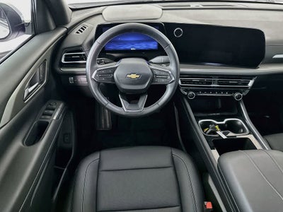Chevrolet Traverse LT con tracción delantera, 2025