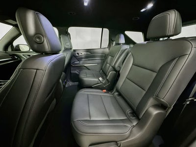 Chevrolet Traverse LT con tracción delantera, 2025