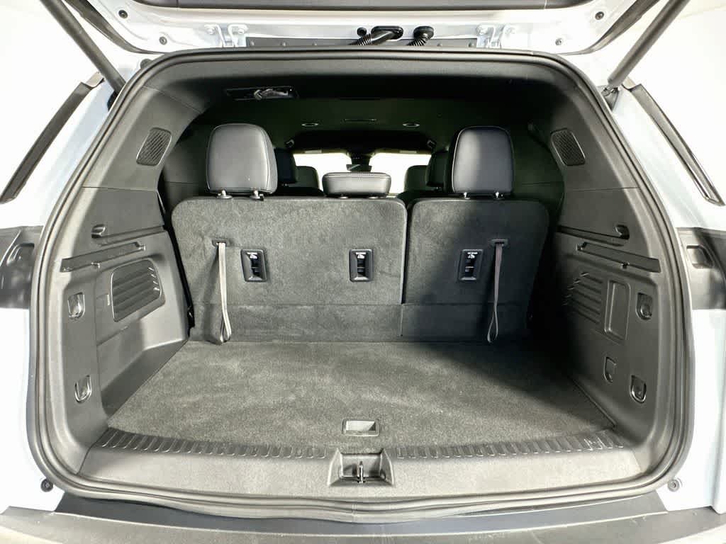 Chevrolet Traverse LT con tracción delantera, 2025
