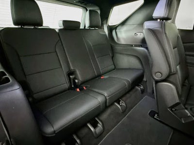 Chevrolet Traverse LT con tracción delantera, 2025