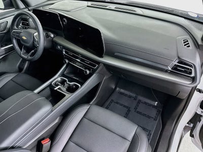 Chevrolet Traverse LT con tracción delantera, 2025