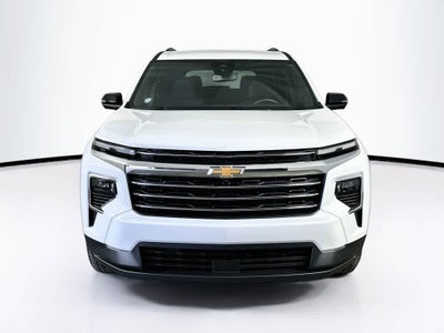 Chevrolet Traverse LT con tracción delantera, 2025