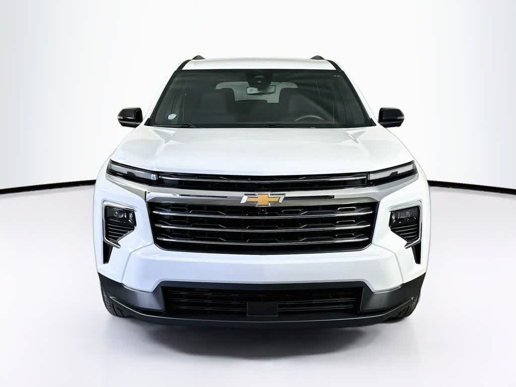 Chevrolet Traverse LT con tracción delantera, 2025