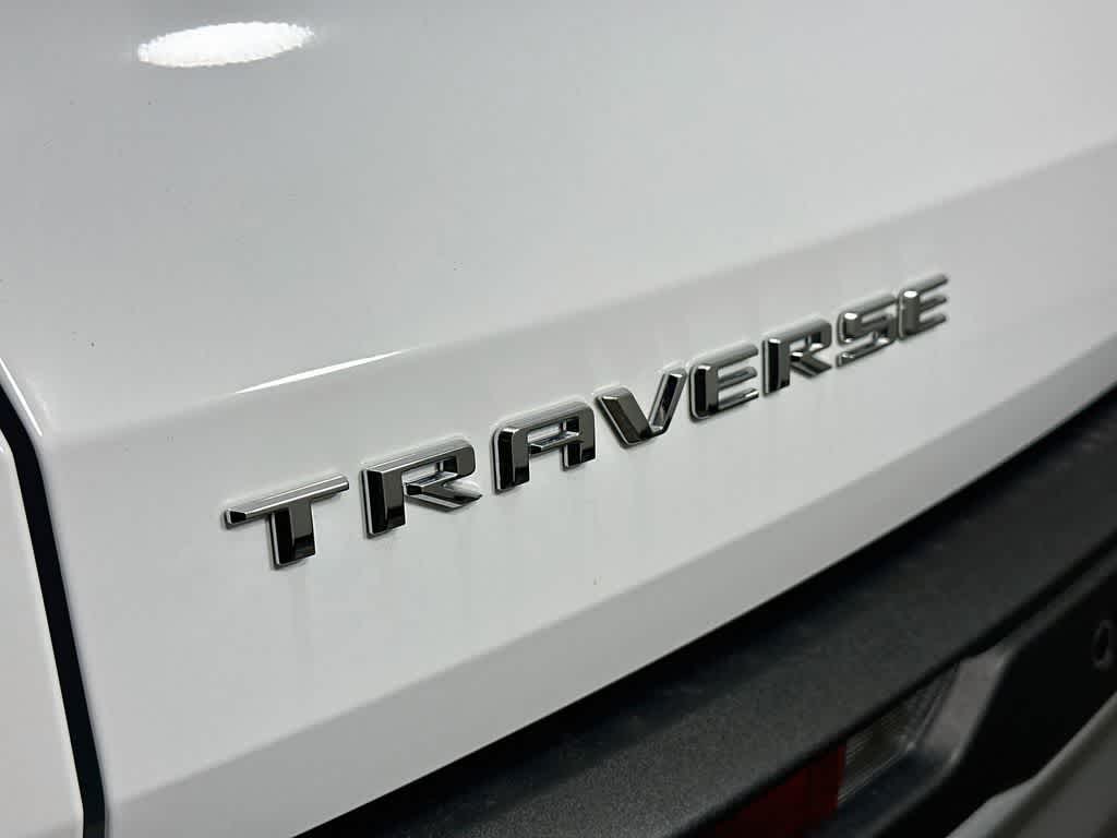 Chevrolet Traverse LT con tracción delantera, 2025