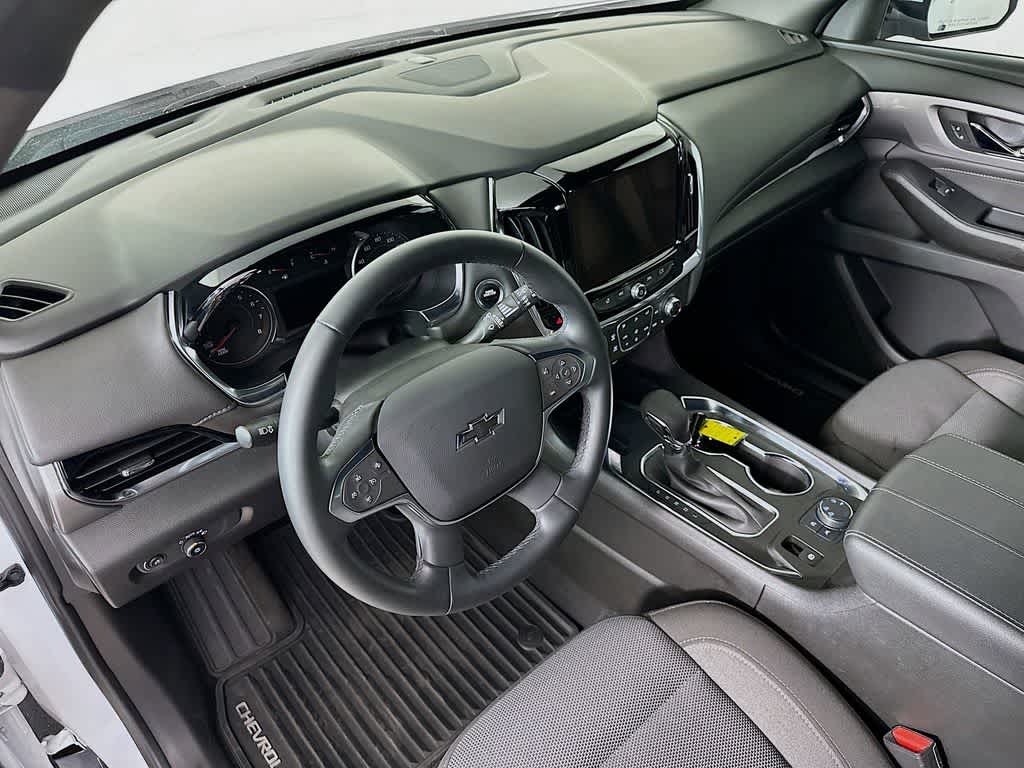 Chevrolet Traverse LT 2023 con tapicería de tela