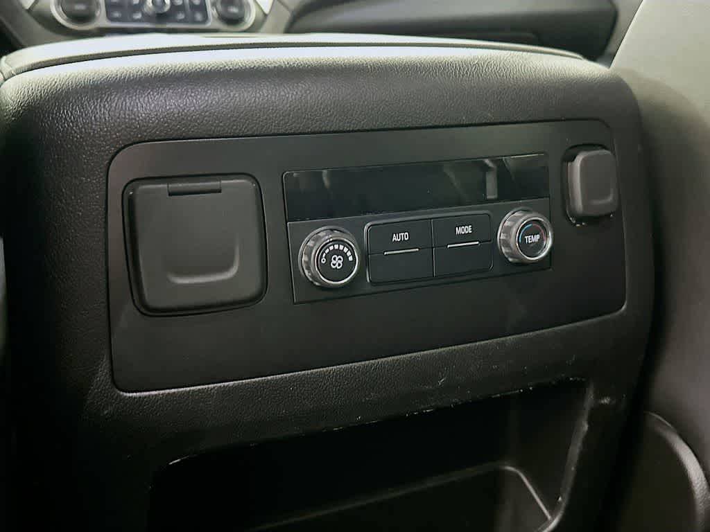 Chevrolet Suburban LT 2018