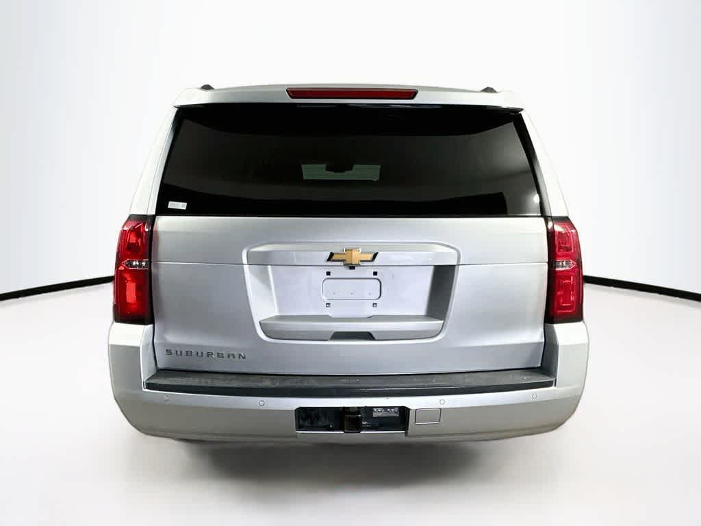 Chevrolet Suburban LT 2018
