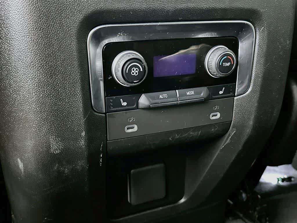 Chevrolet Suburban Premier 2023