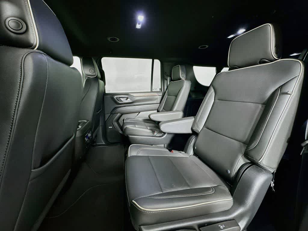 Chevrolet Suburban Premier 2023