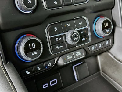 Chevrolet Suburban Premier 2023