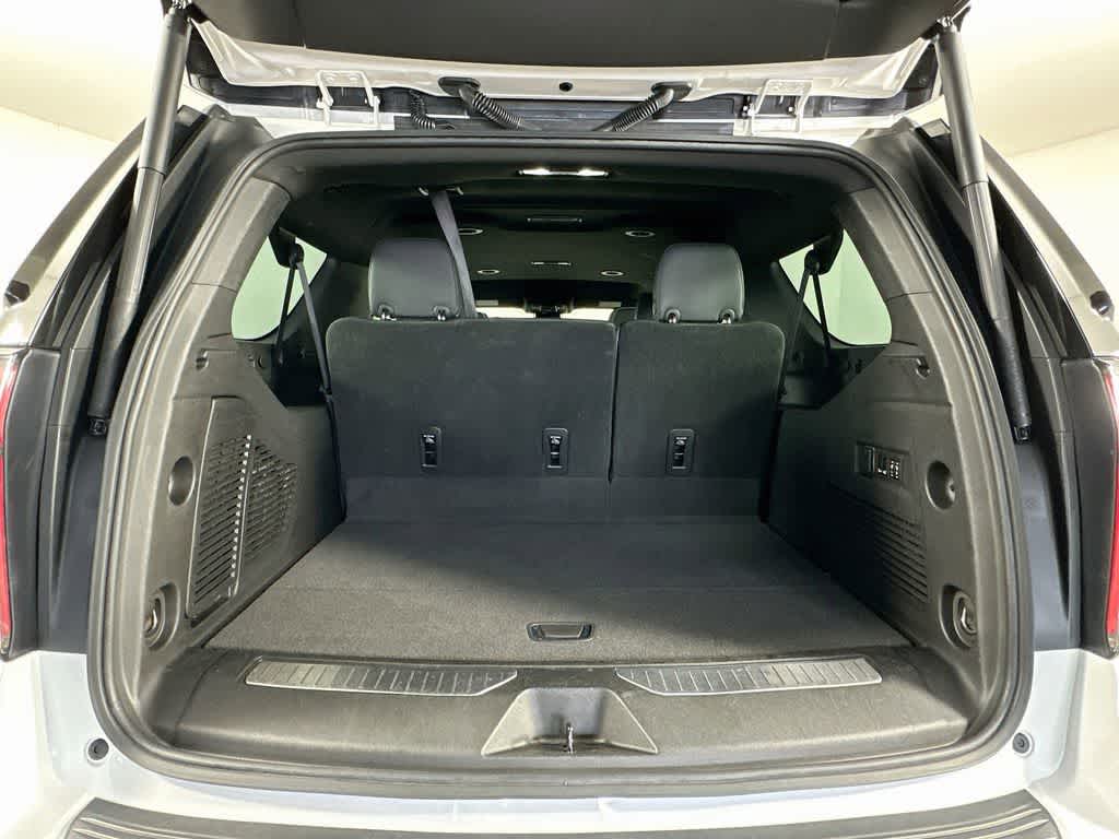 Chevrolet Suburban Premier 2023