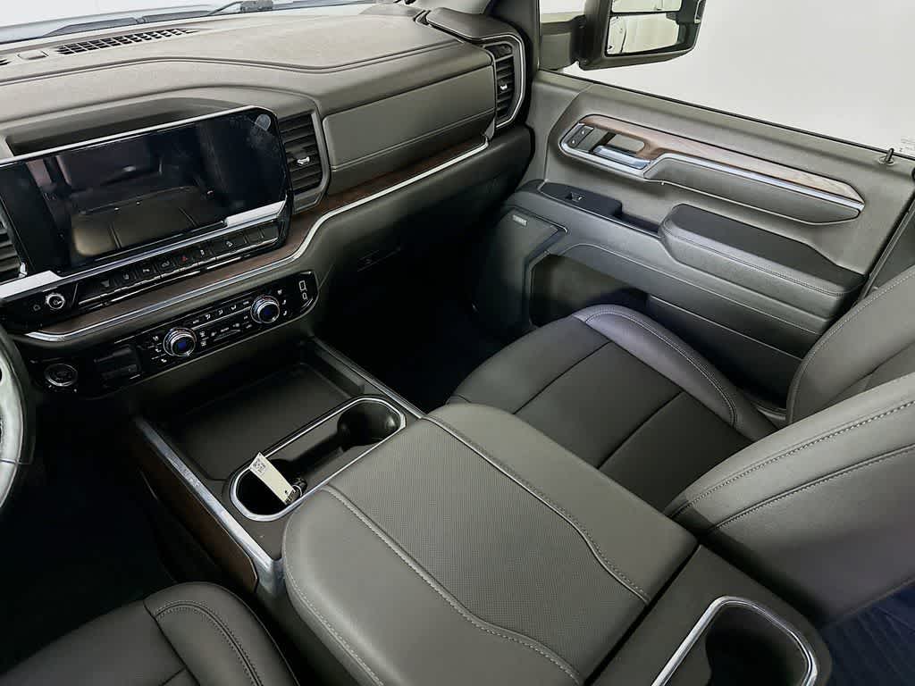 GMC Sierra 2500HD SLT 2024