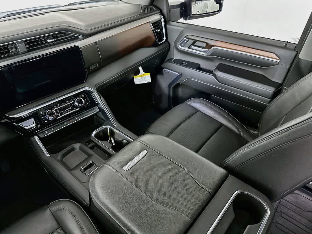 GMC Sierra 3500HD Denali 2024
