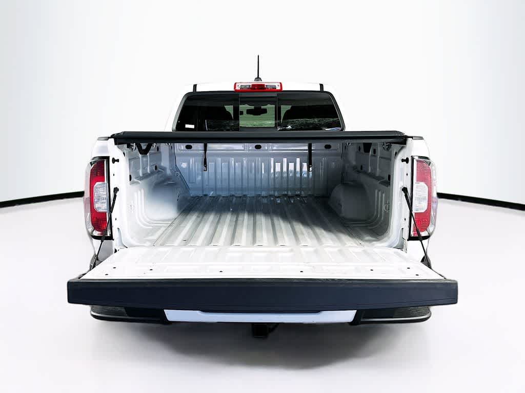 GMC Canyon 4x4 AT4 de 2021 con tapicería de tela