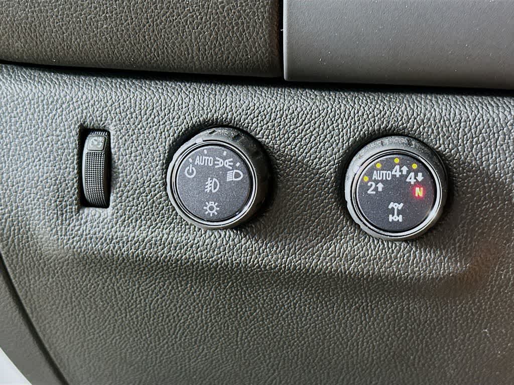 GMC Canyon 4x4 AT4 de 2021 con tapicería de tela