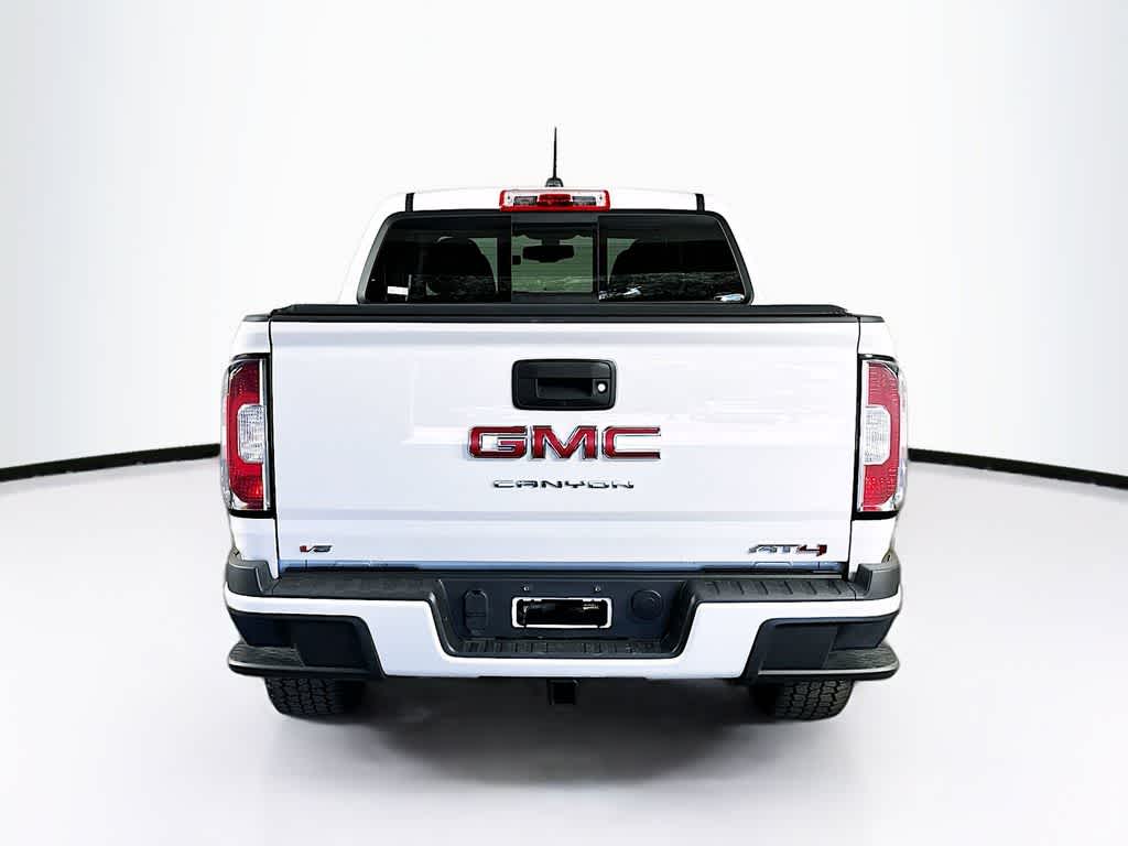 GMC Canyon 4x4 AT4 de 2021 con tapicería de tela