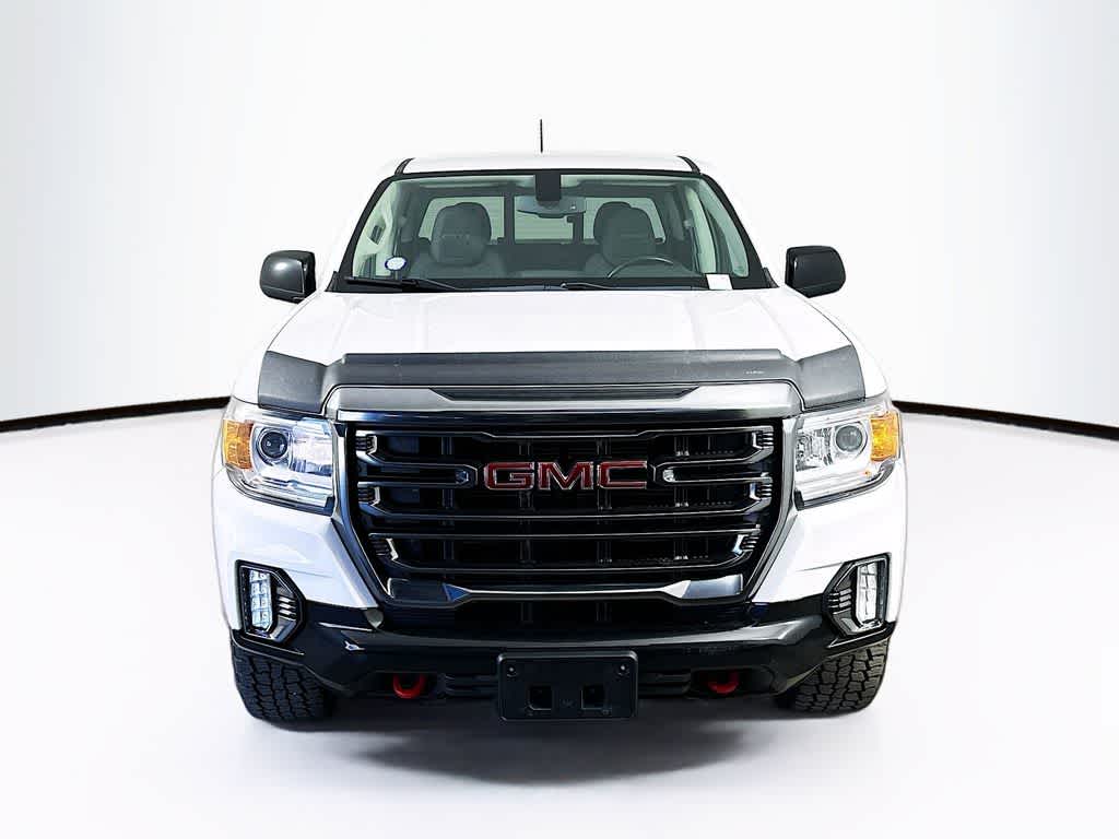 GMC Canyon 4x4 AT4 de 2021 con tapicería de tela