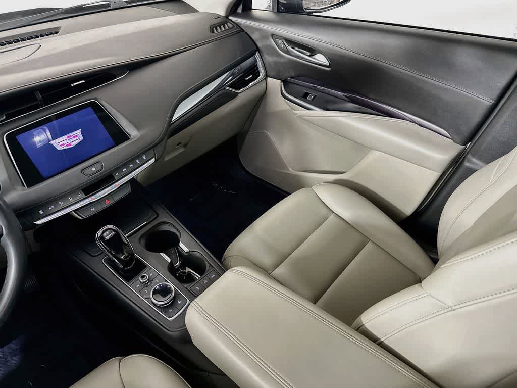 Cadillac XT4 FWD Luxury 2023