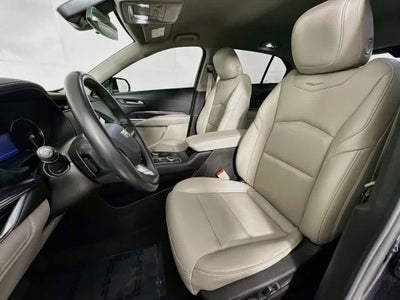 Cadillac XT4 FWD Luxury 2023