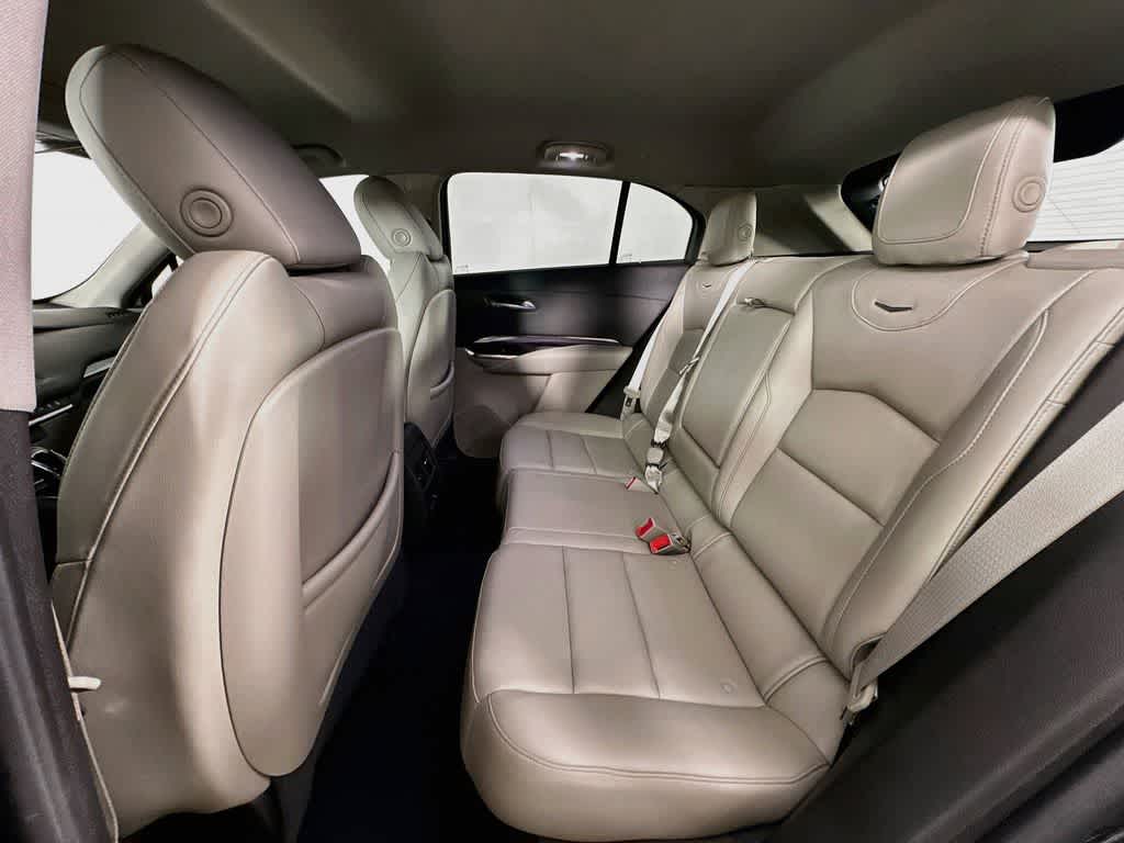 Cadillac XT4 FWD Luxury 2023