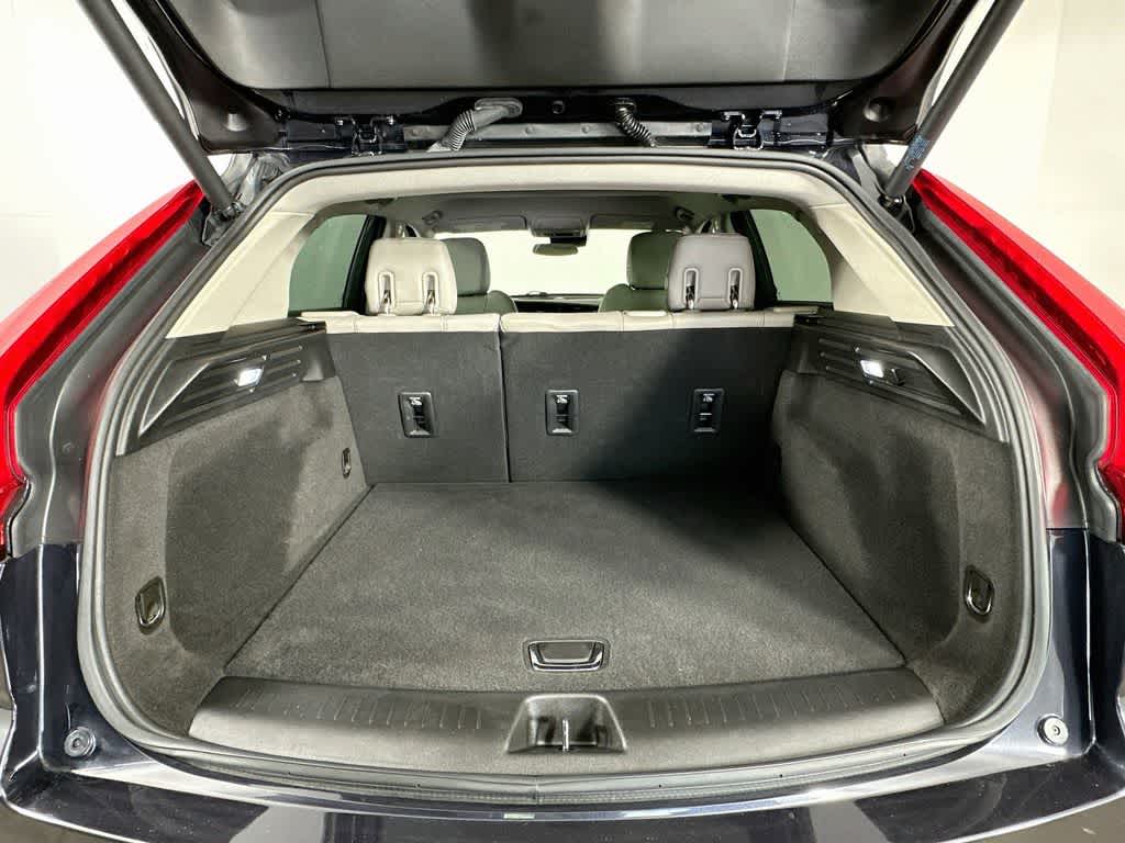 Cadillac XT4 FWD Luxury 2023