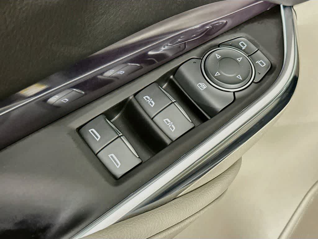 Cadillac XT4 FWD Luxury 2023