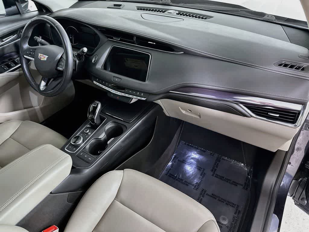 Cadillac XT4 FWD Luxury 2023